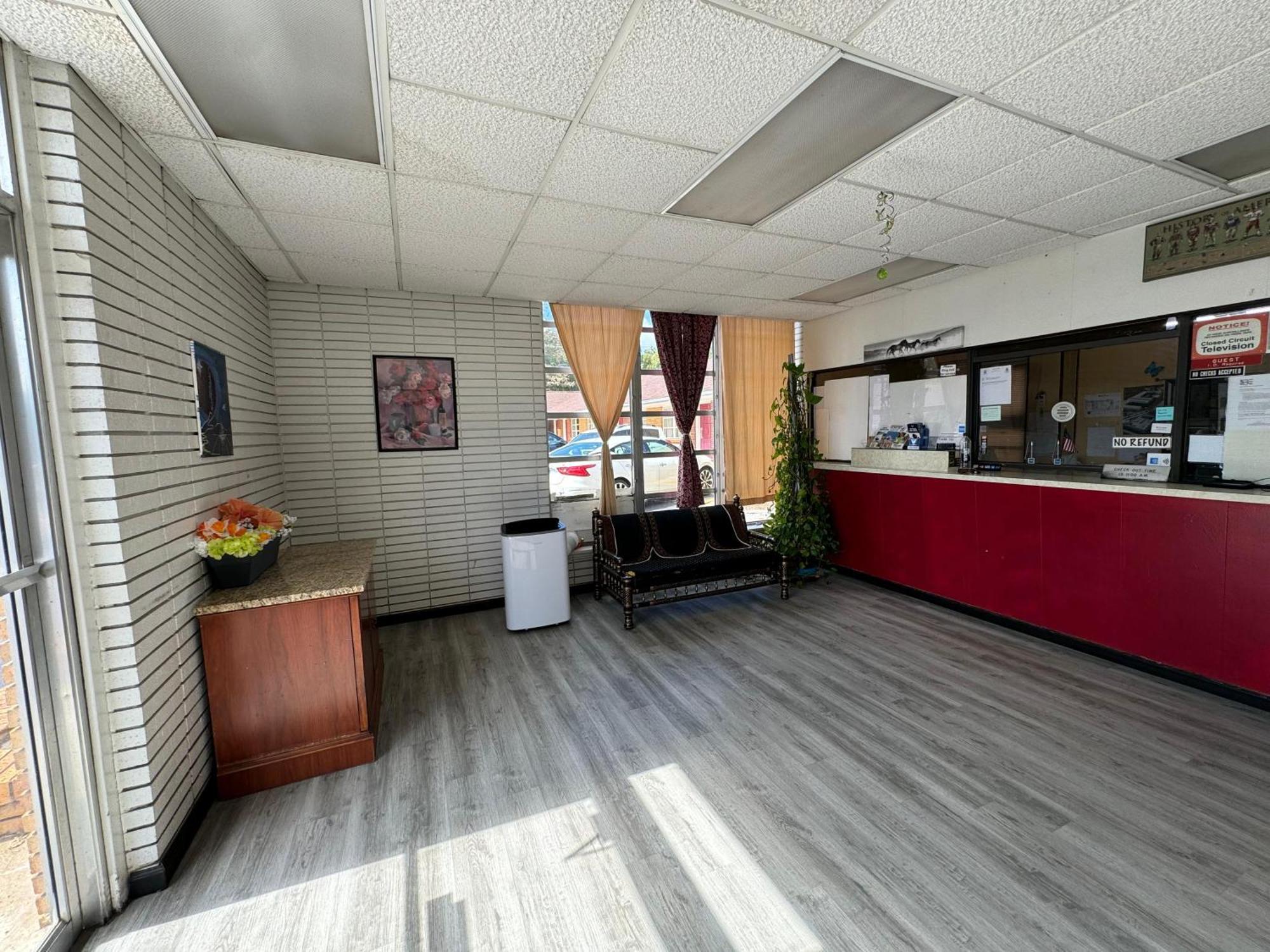 Travel Inn By Oyo Danville Us-29 Exterior foto